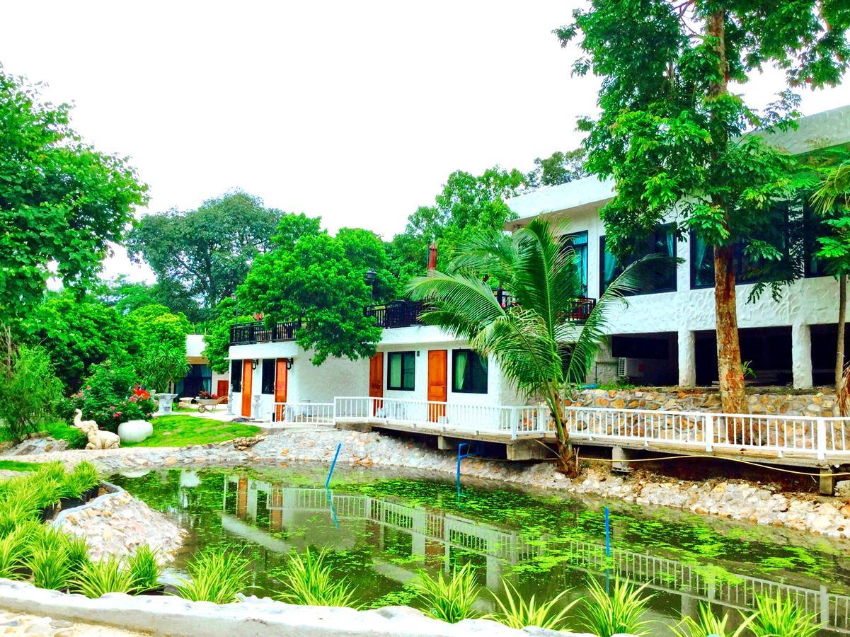 Silver Garden Resort Suan Phueng Buitenkant foto